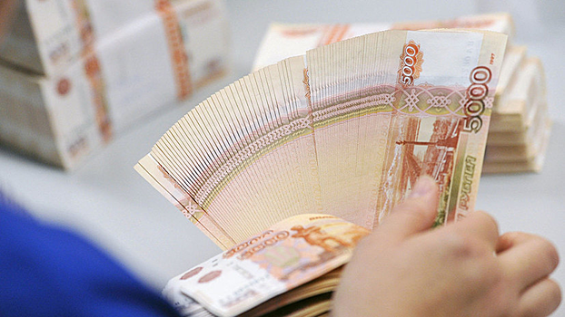 Крымские приставы взыскали более миллиарда рублей с должников с начала года
