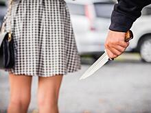 «Из дома ни на шаг!»: омич зарезал семью из ревности