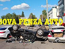 На улице Ленина иномарка после ДТП подлетела в воздух и перевернулась