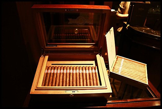 Китай впервые стал крупнейшим покупателем кубинских сигар