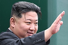 Лидер КНДР Ким Чен Ын поменял личный автомобиль