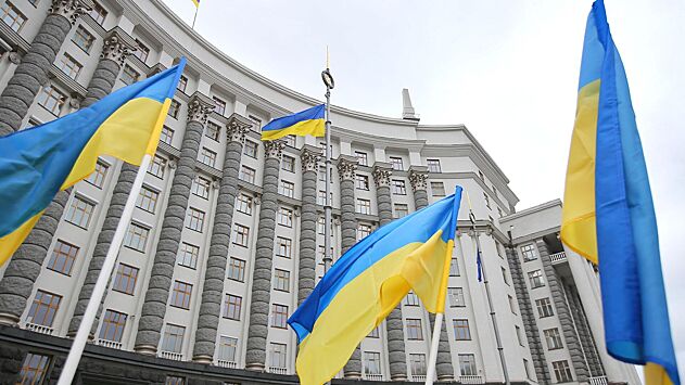 ВВП Украины за девять месяцев сократился почти на треть