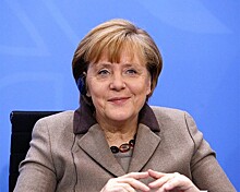 Меркель третьей из канцлеров получит одну из высших наград ФРГ