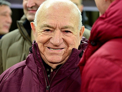 Сборная России поздравила Никиту Симоняна с 93-летием