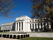 ФРС США в шестой раз подряд сохранила ключевую процентную ставку