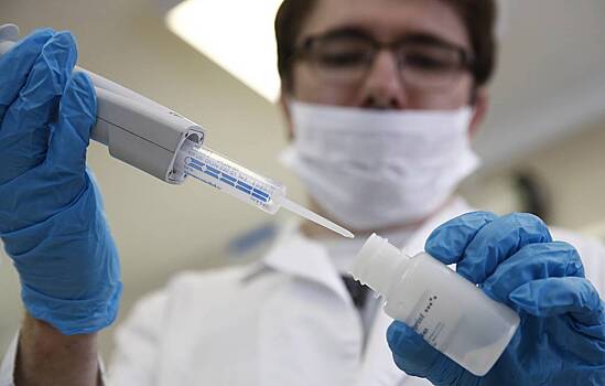 В России не нашли серьезных мутаций коронавируса