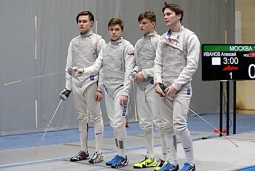 Максим Бахтин из школы на Синявинской занял второе место на первенстве России по Фехтованию