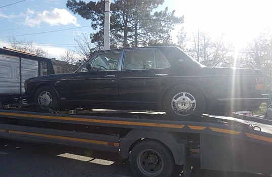 Федеральная таможенная служба изъяла в Крыму редкий Bentley Turbo R