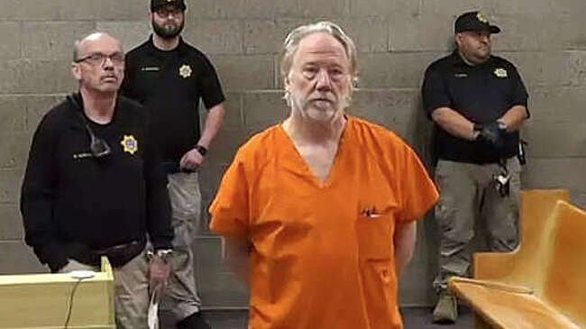 В США предъявлены четыре обвинения в сексуальном насилии над детьми актеру Басфилду