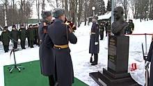 В Ленобласти открыли памятник двукратному олимпийскому чемпиону Алябьеву