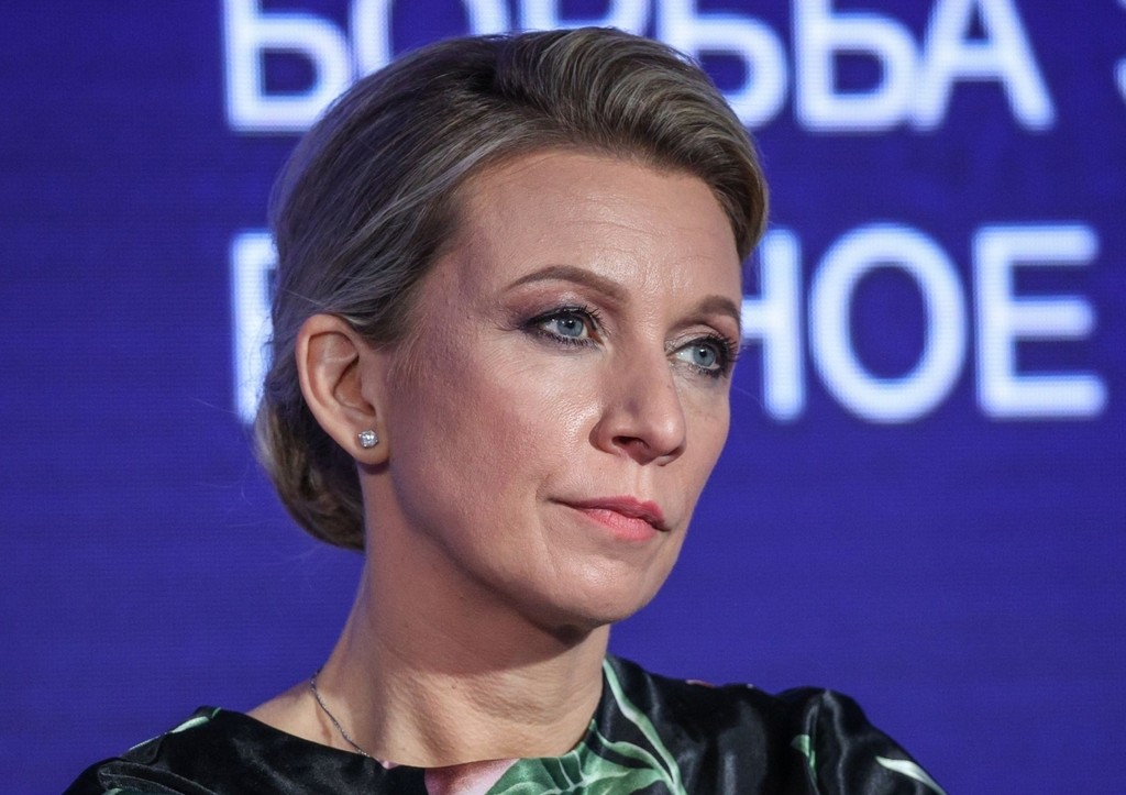 Грабеж и убийства: Захарова раскрыла суть британской короны