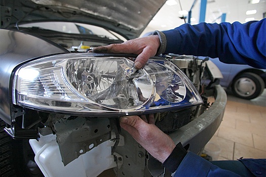 В России предлагают лишать прав за ксенон и мигающие стоп-сигналы