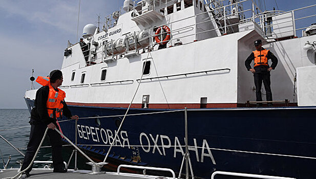 Украина жалуется, что Россия в Азове досмотрела семь кораблей за сутки
