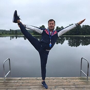 Алексей Немов встал на голову в прямом эфире