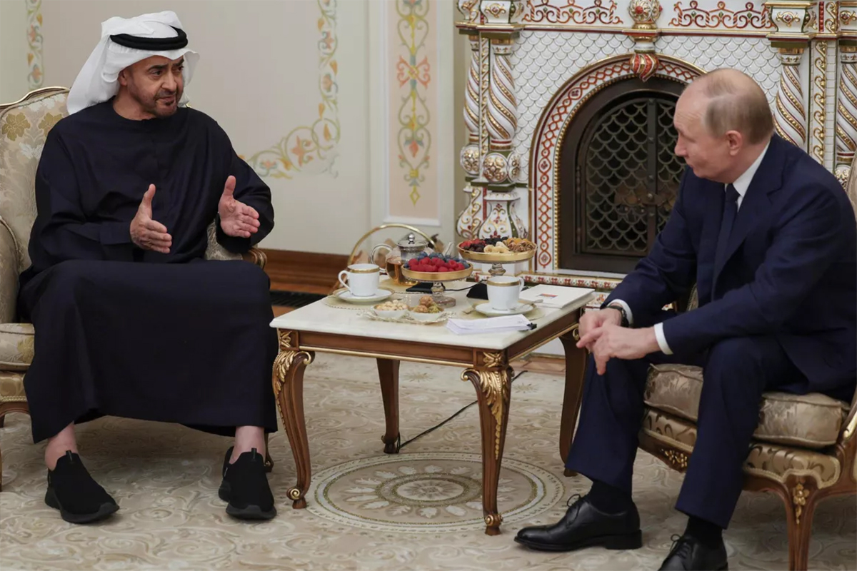 Президент ОАЭ Аль Нахайян пришёл на неформальную встречу с Путиным в кроссовках