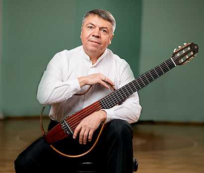 В Курской филармонии состоится концерт Олега Овчаренко