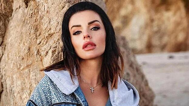 Юлия Волкова продемонстрировала фигуру на отдыхе в Крыму: фото