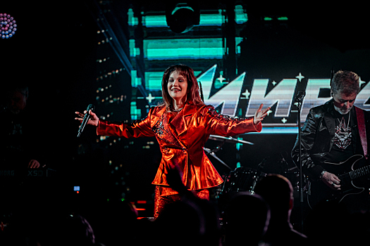 Звезды шоу-бизнеса раскрыли секреты, как используют сезонную ягоду