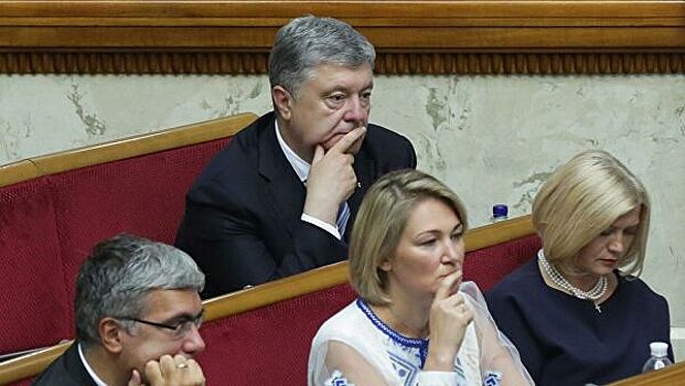 Киеву выгодно привлечь Порошенко к ответственности, считает эксперт