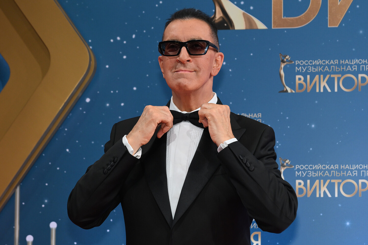 Певец Александр Буйнов заявил, что женился во время службы в армии