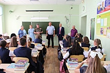 В Самарской области предприятия и ведомства помогают школьникам определиться с профессией