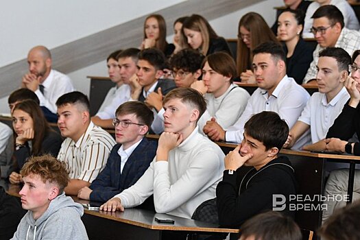 Средняя зарплата российских студентов выросла на 37% в 2024 году