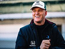 Мик Шумахер протестировал машину IndyCar на трассе в Индианаполисе