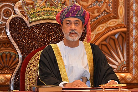 Султанат Оман празднует 51-ую годовщину Национального дня Возрождения