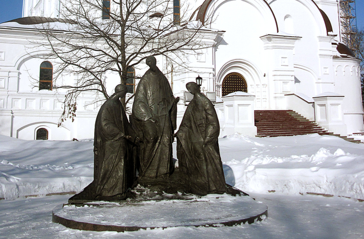 Скульптура «Троица», Ярославль, Российская Федерация