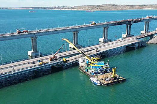 Хуснуллин: завершена установка первого пролета автодорожной части Крымского моста
