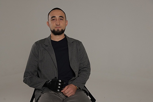 Артем: Бойцы нам доверяют