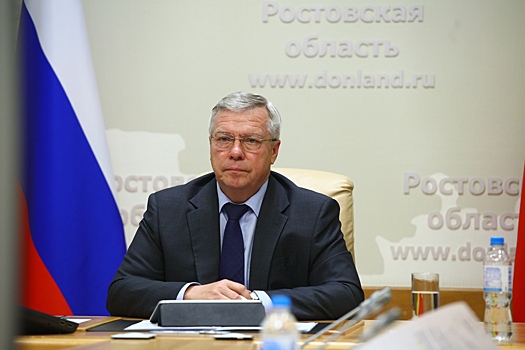 В Новошахтинске после уничтожения ракеты повреждены несколько частных домов