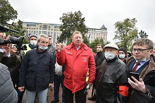В Москве прошла несогласованная акция КПРФ против фальсификаций на выборах в Госдуму
