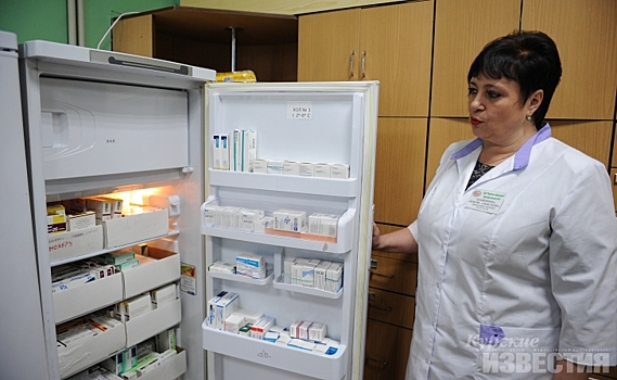 Курские власти проверили наличие льготных лекарств