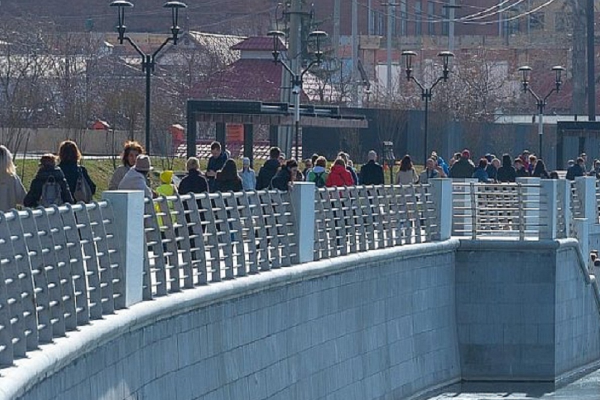 В Челябинске определили подрядчика для освещения стенок набережной Миасса