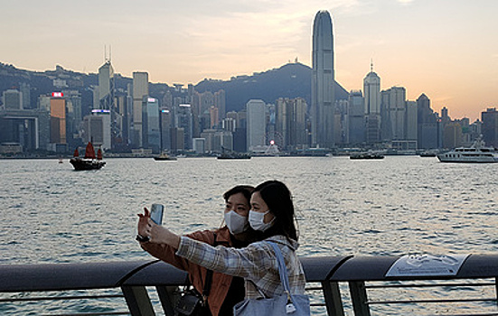 Новая волна COVID-19 в Гонконге: отойдет ли город от политики "нулевой терпимости"