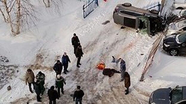 В ХМАО неизвестные расстреляли автомобиль