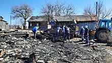 Костромского депутата неожиданно обнаружили у сгоревшего дома молодой семьи