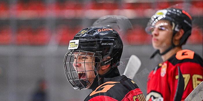 Михаил Гуляев – 5-й защитник в истории КХЛ, набравший очки в возрасте до 18 лет