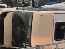 В Пензе в оживленном месте перевернулась маршрутка