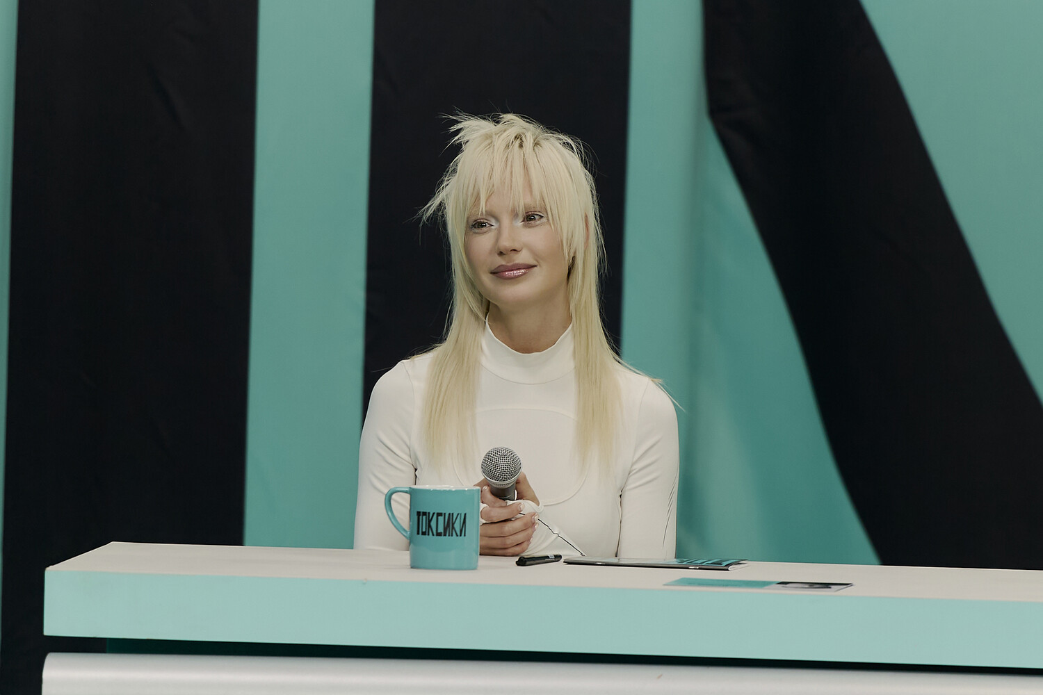 Певица Глюкоза выиграла суд против лейбла Illuminati