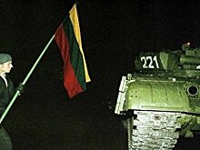 Aktuálně (Чехия): здоровяк Борис Ельцин одолел путчистов и Горбачева, а потом началась жуткая шоковая терапия