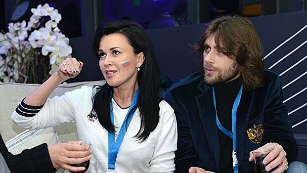 "Удаление" Чернышовым фото Заворотнюк объяснили