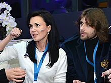"Удаление" Чернышовым фото Заворотнюк объяснили