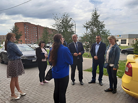 Депутат Мособлдумы Александр Баранов встретился с жителями Апрелевки