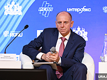 Пумпянский вывезет олигархов из Екатеринбурга на электричке