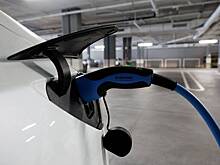 С владельцев Tesla возьмут комиссию за зарядку