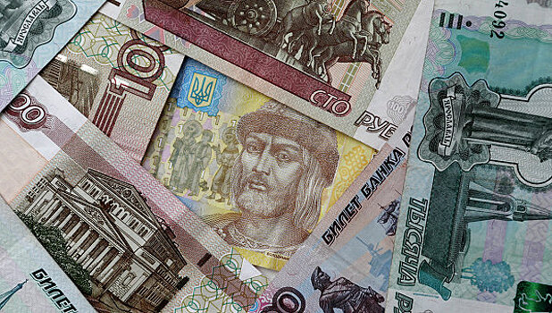 Эксперты: платежные системы обойдут запрет переводов на Украину