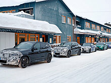  		 			BMW X3 M 2022 года путешествует в колонне моделей M 		 	