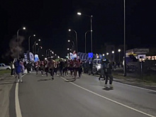 Сотни ноябрян вышли на старты ночного «Четвертьмарафона»